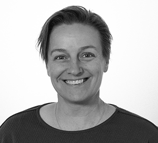 Dr Lissa van Camp